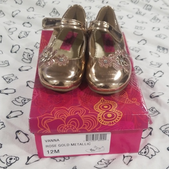 Girls dress shoes - Picture 1 of 3